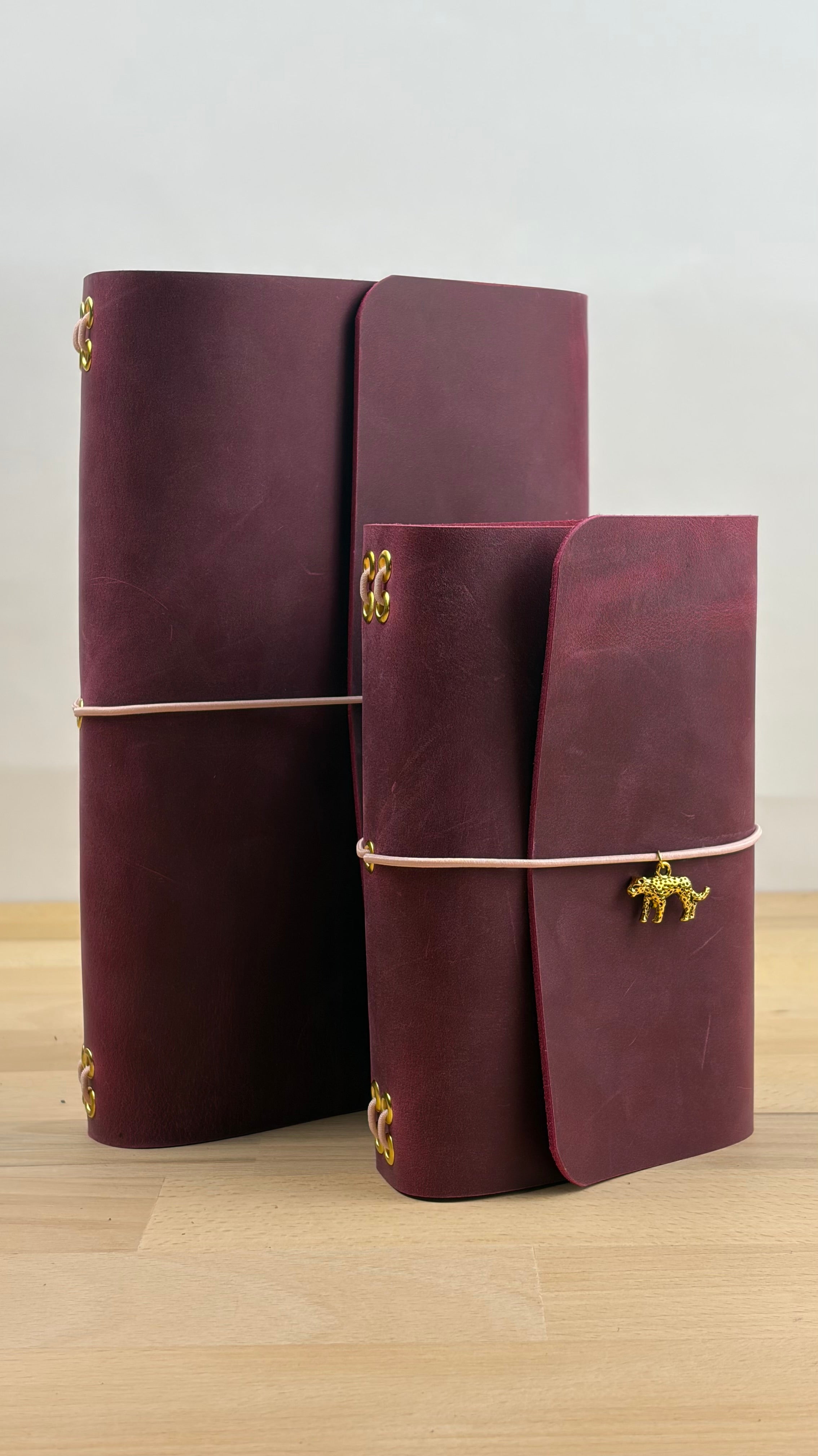 A6 Echtleder Journal Cover | Magenta
